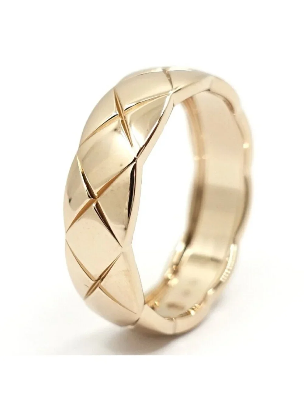 Chanel 18k Pink Gold Coco Crush Ring Medium Model Beige